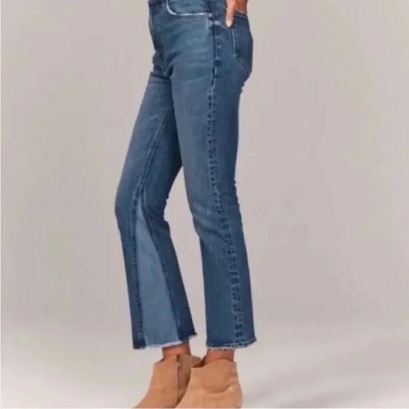 ABERCROMBIE & FITCH The Kick Flare Wide Leg 70s Ultra High Rise Jeans Size 29/8S - Picture 2 of 15